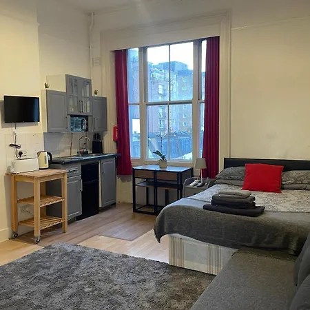 Studio In Central London - 13